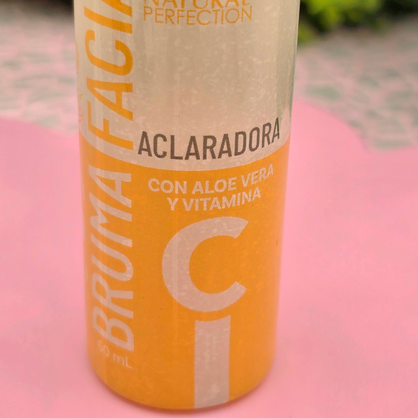 Bruma Facial Aclaradora con Aloe Vera y Vitamina C