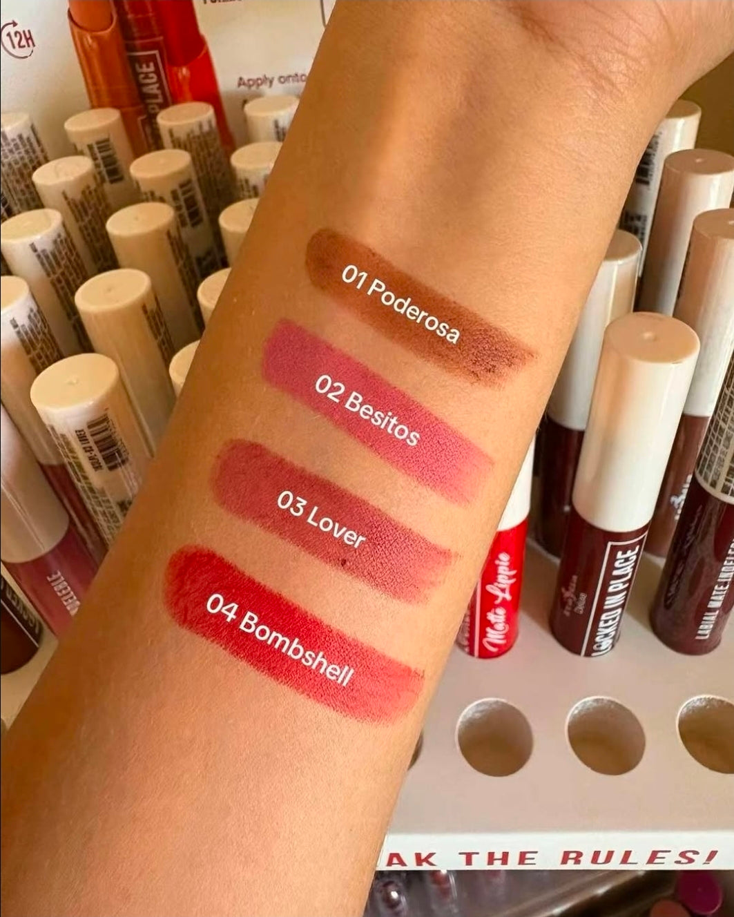 ITALIA DELUXE - Labial Matte en Barra Locked In Place